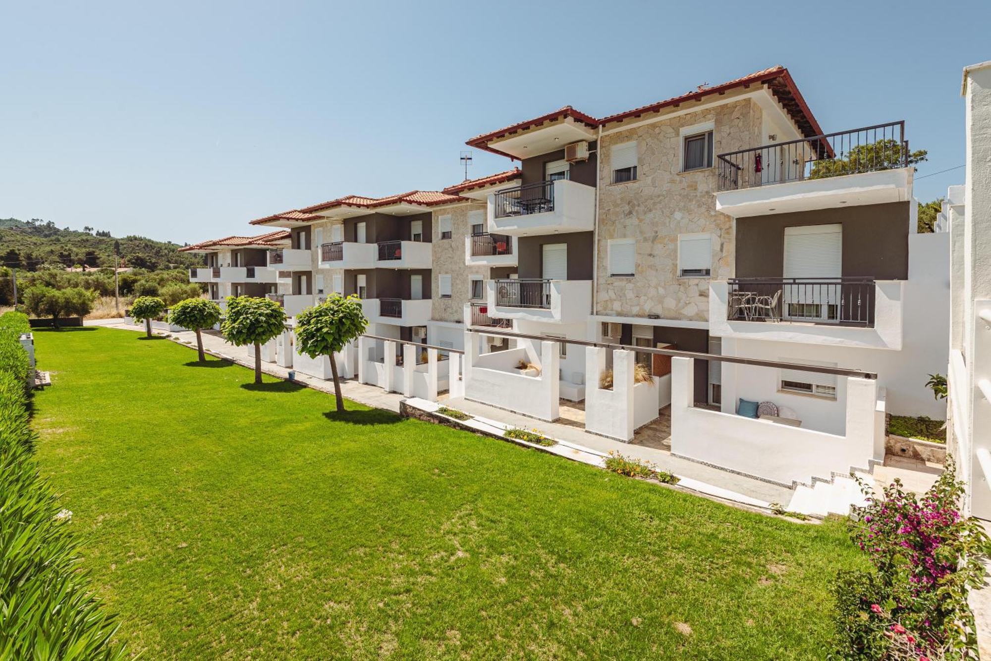 Ampelia Hotel Kassandra Chaniotis Exterior foto
